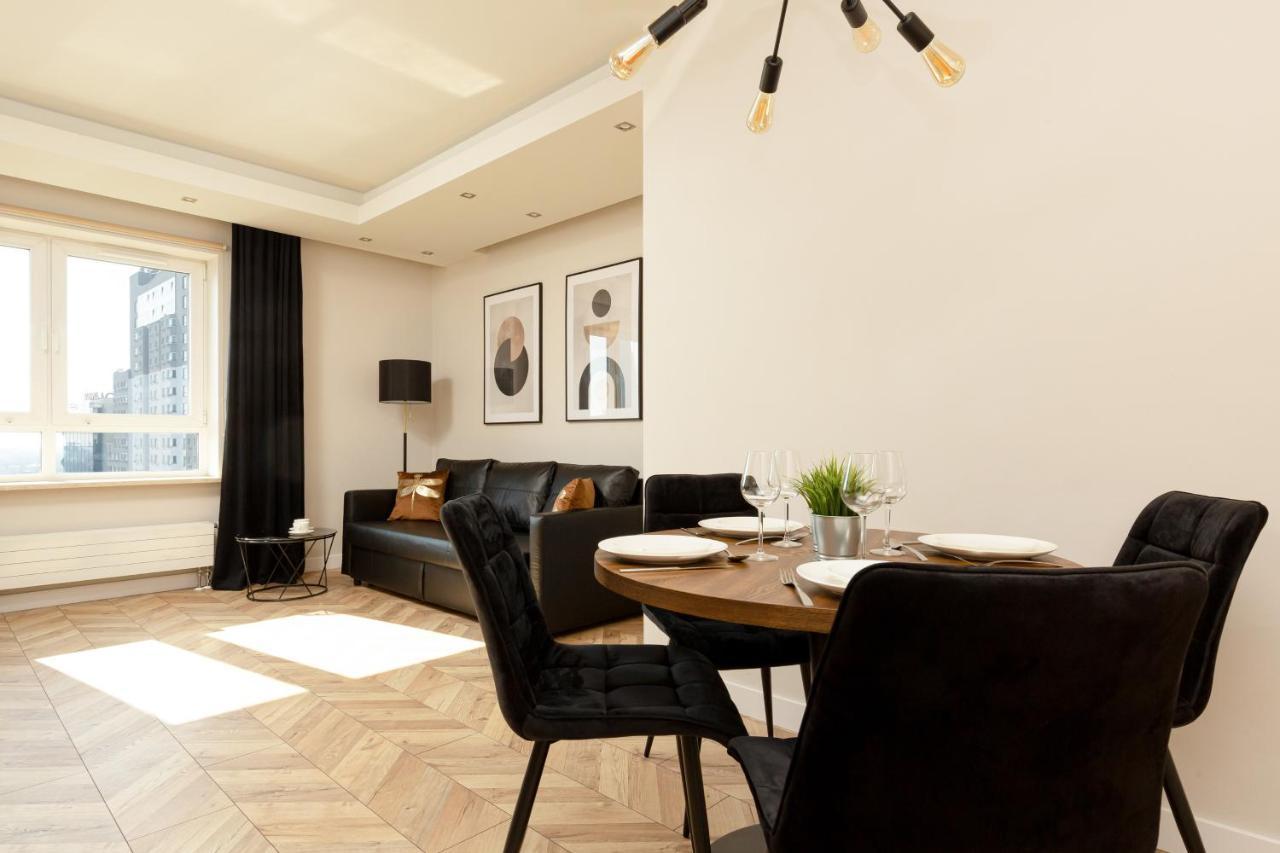 ורשה Platinum Towers Apartment With Parking By Renters Prestige מראה חיצוני תמונה