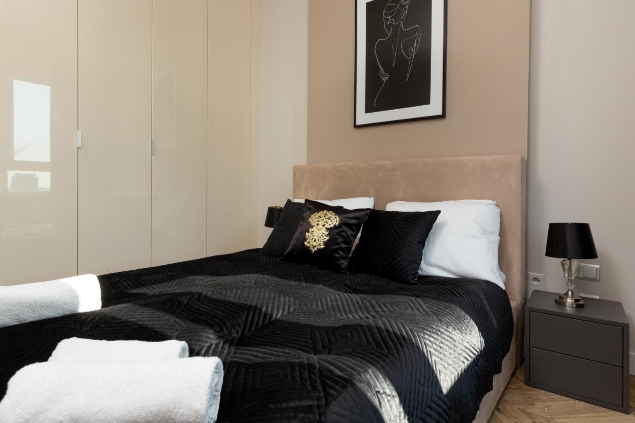ורשה Platinum Towers Apartment With Parking By Renters Prestige מראה חיצוני תמונה